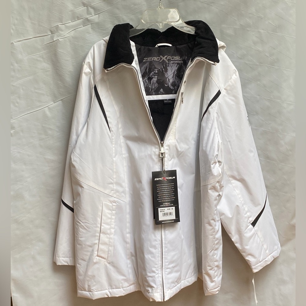 ZeroXposur Ivory and‎ Ebony Stylish Midweight Jacket